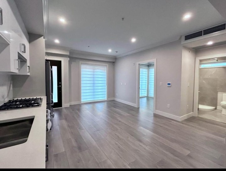 Photo 5 at 38 - 7567 Oak Street, South Granville, Vancouver West