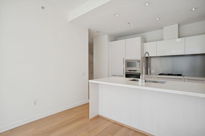 Photo 12 at 407 - 77 Walter Hardwick Avenue, False Creek, Vancouver West