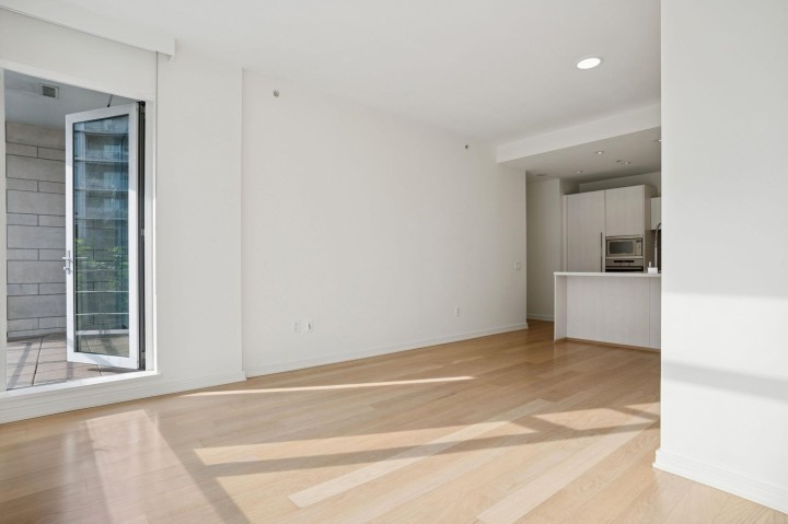 Photo 10 at 407 - 77 Walter Hardwick Avenue, False Creek, Vancouver West