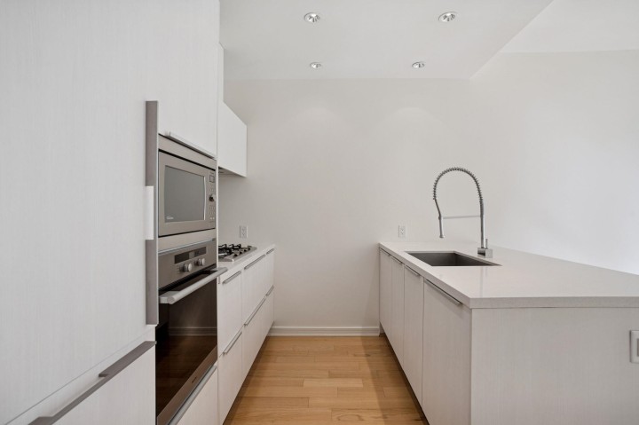 Photo 15 at 407 - 77 Walter Hardwick Avenue, False Creek, Vancouver West