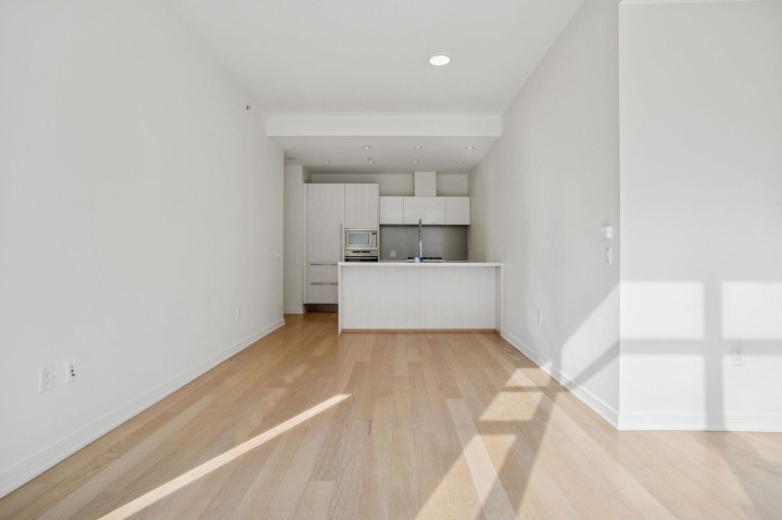 Photo 11 at 407 - 77 Walter Hardwick Avenue, False Creek, Vancouver West