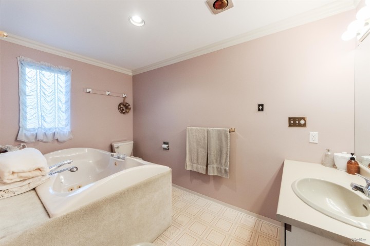 Photo 10 at 2141 W 47th Avenue, Kerrisdale, Vancouver West