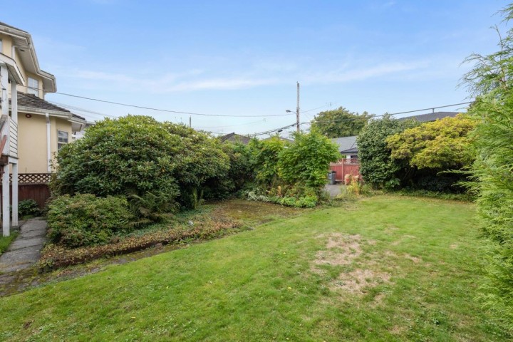 Photo 23 at 4805 Inverness Street, Knight, Vancouver East