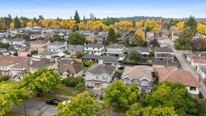 Photo 28 at 4805 Inverness Street, Knight, Vancouver East