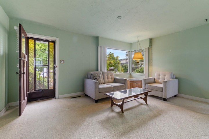 Photo 5 at 4805 Inverness Street, Knight, Vancouver East