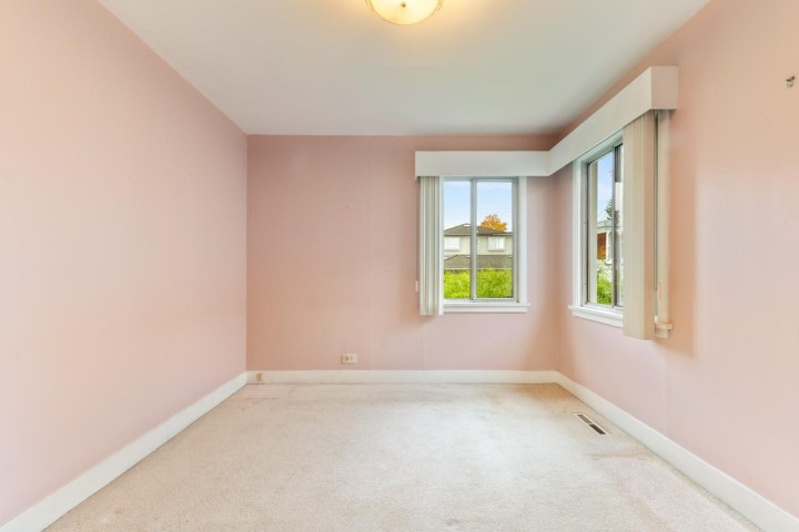 Photo 14 at 4805 Inverness Street, Knight, Vancouver East