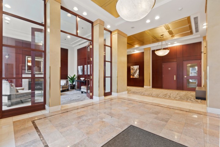 Photo 6 at 906 - 1288 Marinaside Crescent, Yaletown, Vancouver West