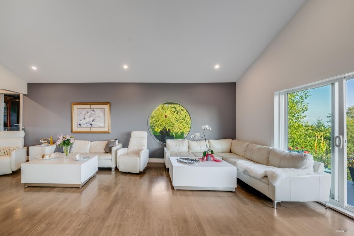 Photo 16 at 1135 Groveland Court, British Properties, West Vancouver