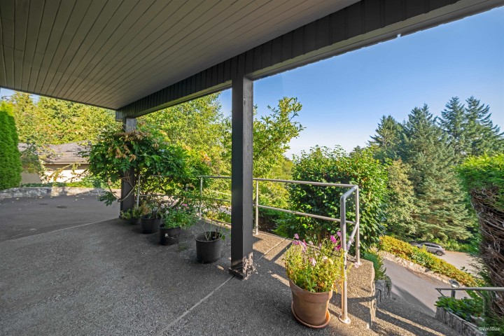 Photo 36 at 1135 Groveland Court, British Properties, West Vancouver