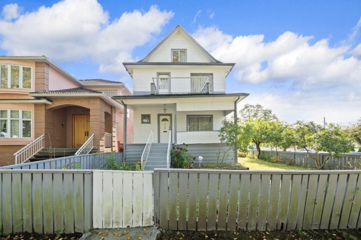 Photo 1 at 2604 E 19th Avenue, Renfrew Heights, Vancouver East