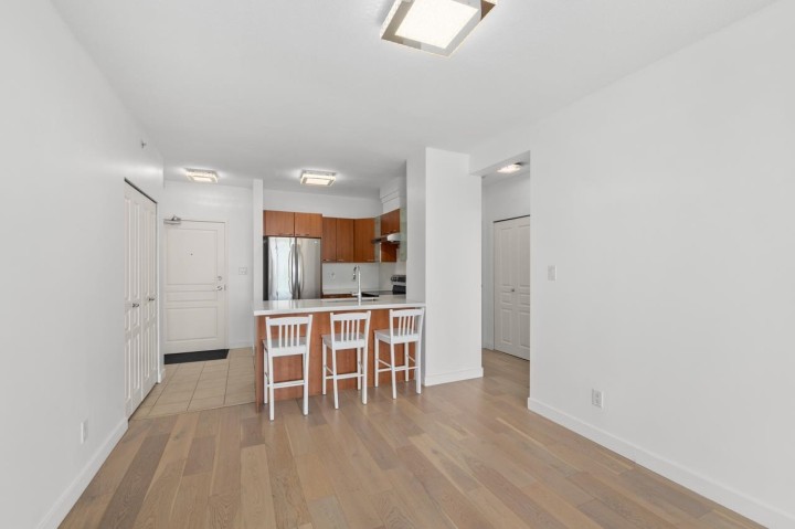 Photo 6 at 505 - 4028 Knight Street, Knight, Vancouver East