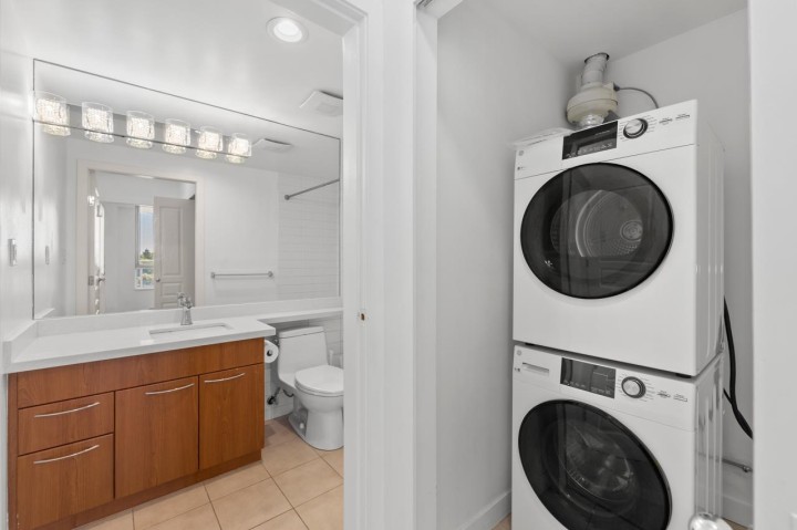 Photo 16 at 505 - 4028 Knight Street, Knight, Vancouver East