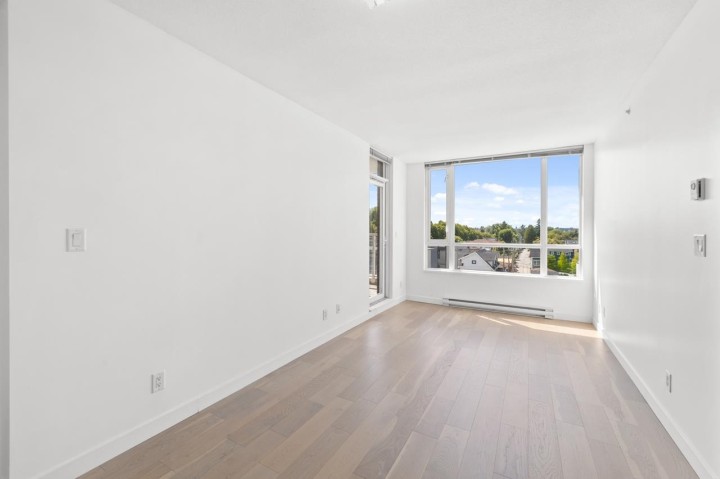 Photo 3 at 505 - 4028 Knight Street, Knight, Vancouver East