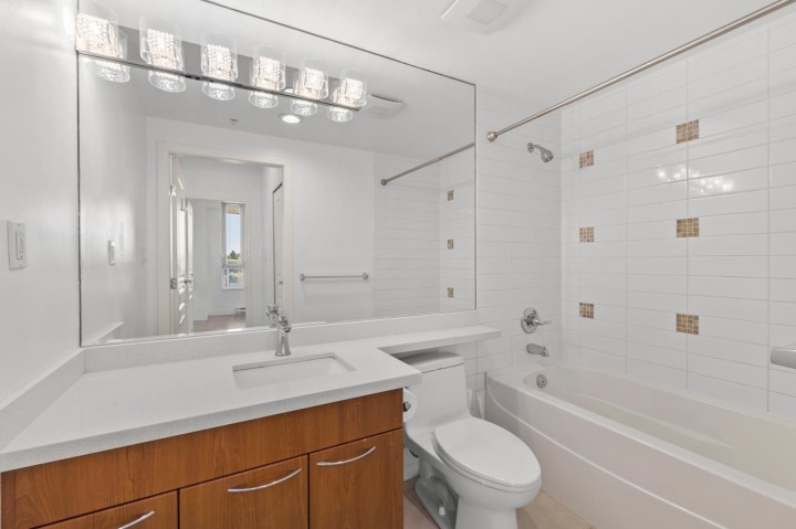 Photo 15 at 505 - 4028 Knight Street, Knight, Vancouver East