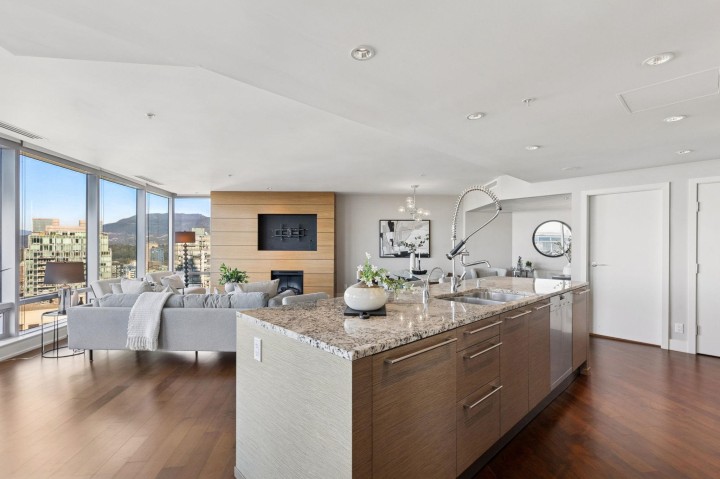 Photo 12 at 3309 - 1111 Alberni Street, West End VW, Vancouver West