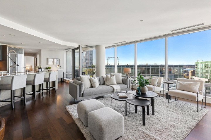 Photo 3 at 3309 - 1111 Alberni Street, West End VW, Vancouver West