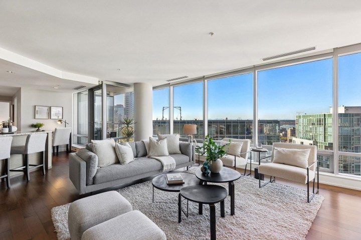 Photo 4 at 3309 - 1111 Alberni Street, West End VW, Vancouver West