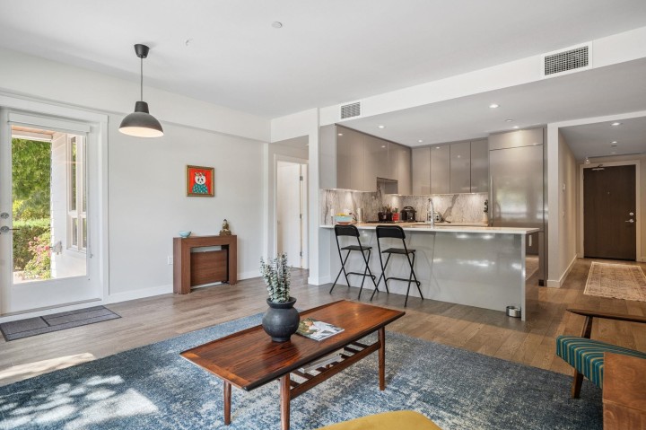 Photo 6 at 110 - 4080 Yukon Street, Cambie, Vancouver West