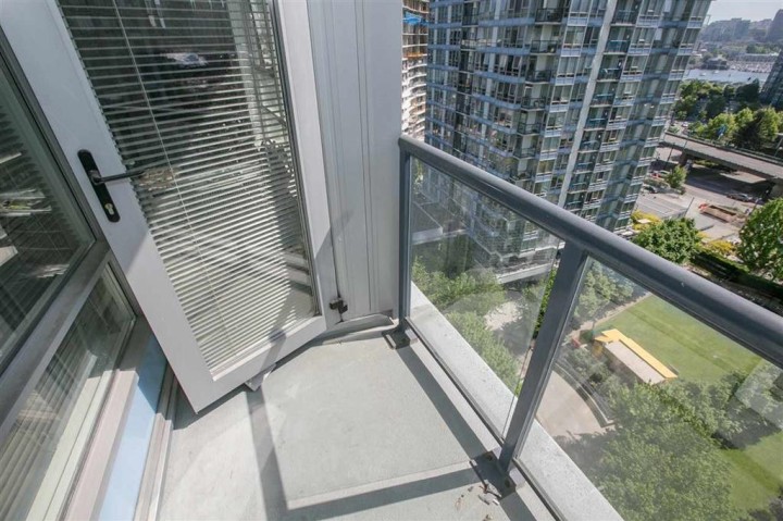 Photo 4 at 1201 - 928 Beatty Street, Yaletown, Vancouver West