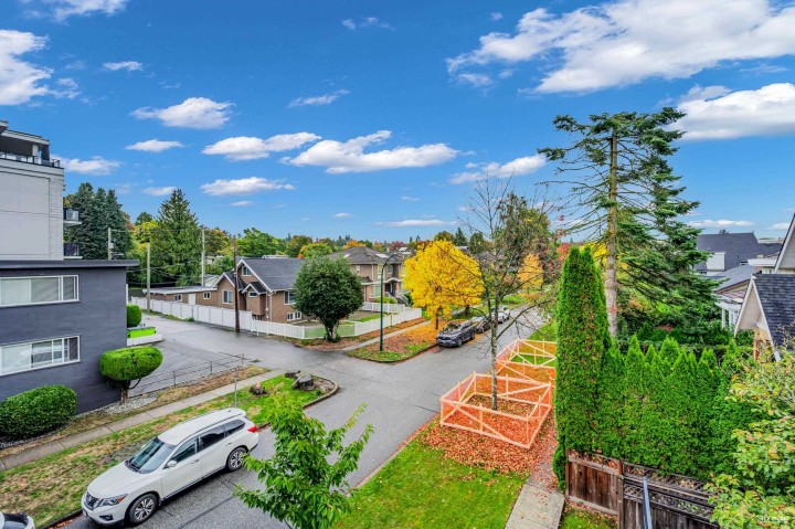 Photo 23 at 301 - 2096 W 46th Avenue, Kerrisdale, Vancouver West