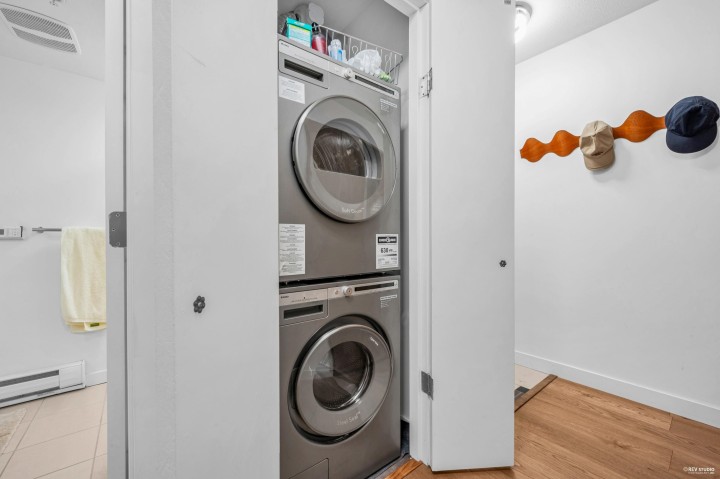 Photo 20 at 301 - 2096 W 46th Avenue, Kerrisdale, Vancouver West