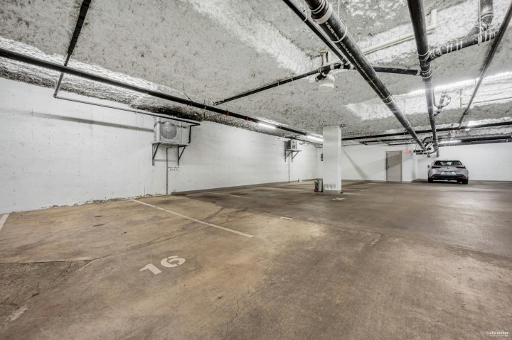 Photo 24 at 301 - 2096 W 46th Avenue, Kerrisdale, Vancouver West