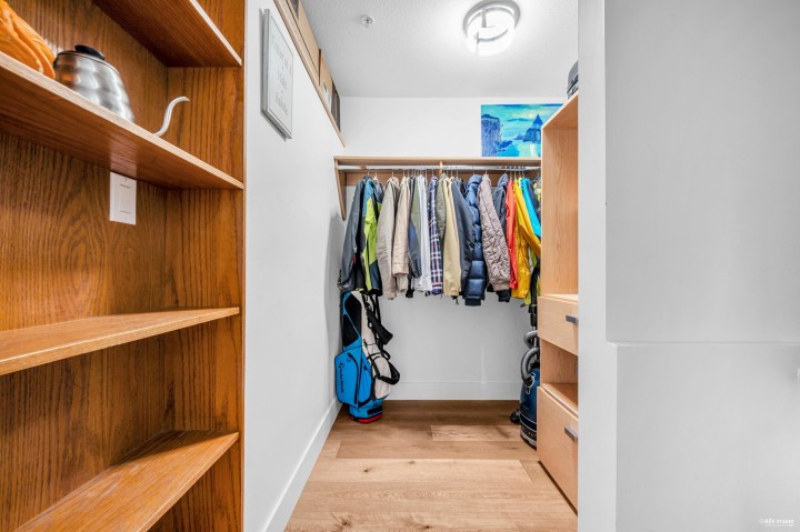 Photo 14 at 301 - 2096 W 46th Avenue, Kerrisdale, Vancouver West