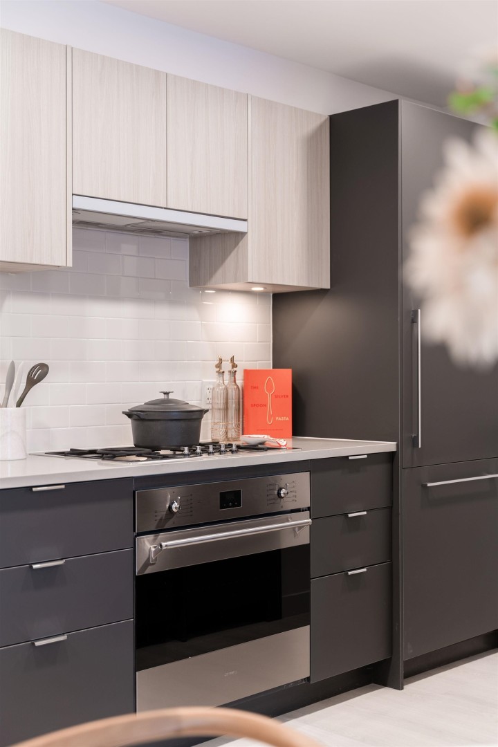 Photo 16 at 204 - 2419 Grant Street, Renfrew VE, Vancouver East