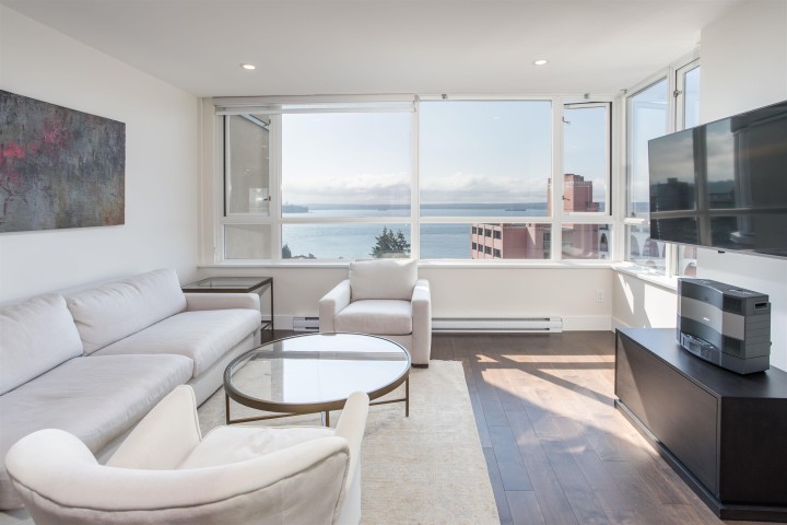 Photo 3 at 1302 - 2203 Bellevue Avenue, Dundarave, West Vancouver