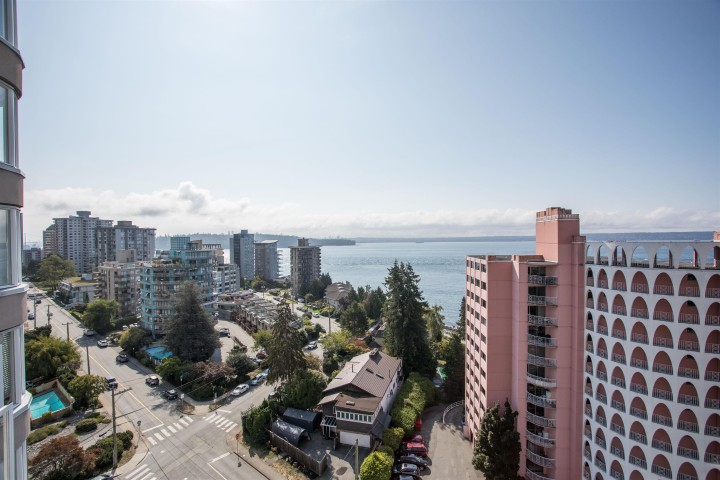 Photo 24 at 1302 - 2203 Bellevue Avenue, Dundarave, West Vancouver