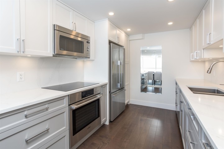 Photo 14 at 1302 - 2203 Bellevue Avenue, Dundarave, West Vancouver