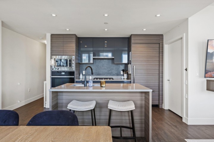 Photo 10 at 1103 - 3538 Sawmill Crescent, South Marine, Vancouver East