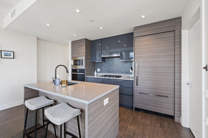 Photo 11 at 1103 - 3538 Sawmill Crescent, South Marine, Vancouver East