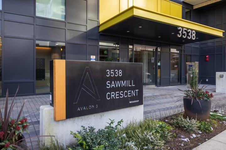 Photo 4 at 1103 - 3538 Sawmill Crescent, South Marine, Vancouver East