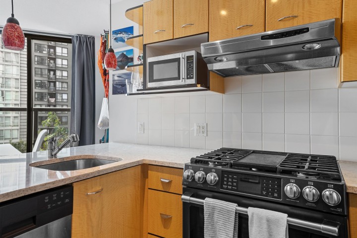 Photo 12 at 603 - 501 Pacific Street, Downtown VW, Vancouver West