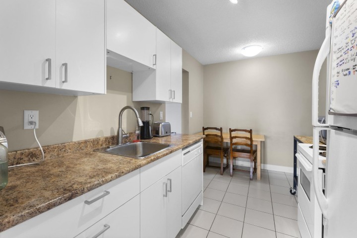 Photo 14 at 337 - 340 W 3rd Street, Lower Lonsdale, North Vancouver