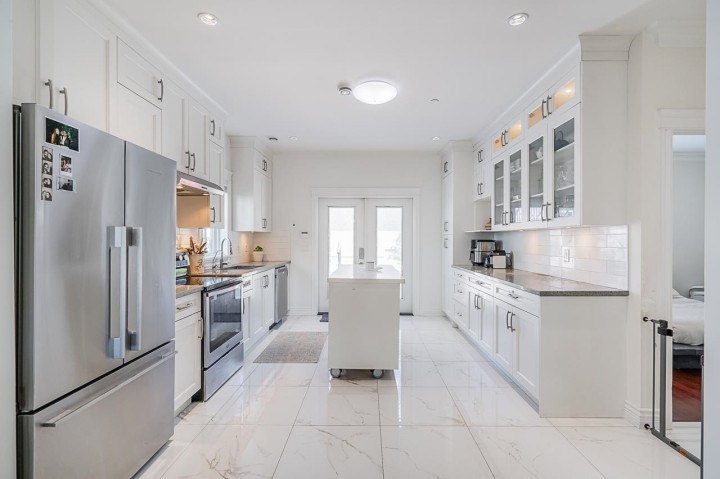 Photo 13 at 4438 Ontario Street, Main, Vancouver East