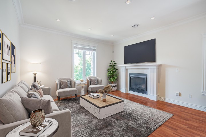 Photo 3 at 4438 Ontario Street, Main, Vancouver East