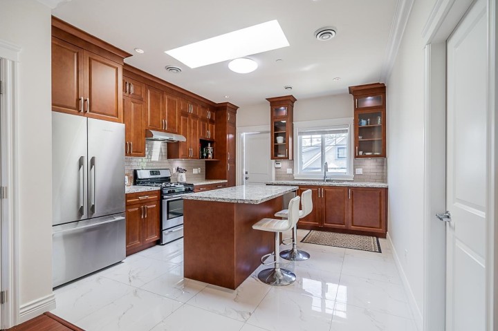 Photo 18 at 4438 Ontario Street, Main, Vancouver East