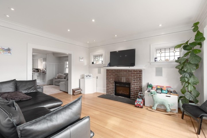 Photo 10 at 2988 Point Grey Road, Kitsilano, Vancouver West