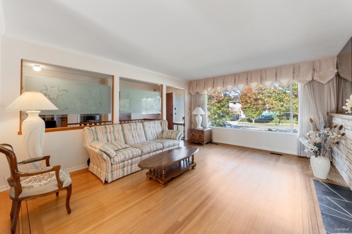 Photo 7 at 2716 E 49th Avenue, Killarney VE, Vancouver East