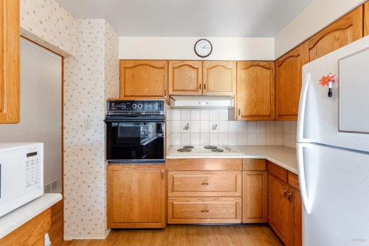 Photo 11 at 2716 E 49th Avenue, Killarney VE, Vancouver East