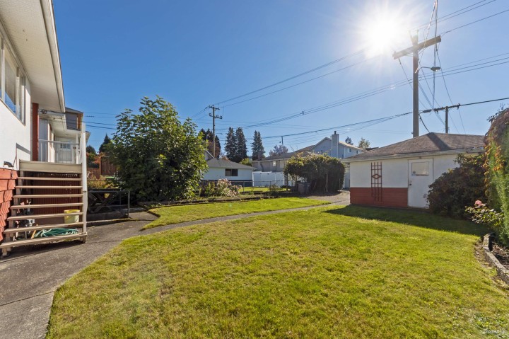 Photo 25 at 2716 E 49th Avenue, Killarney VE, Vancouver East