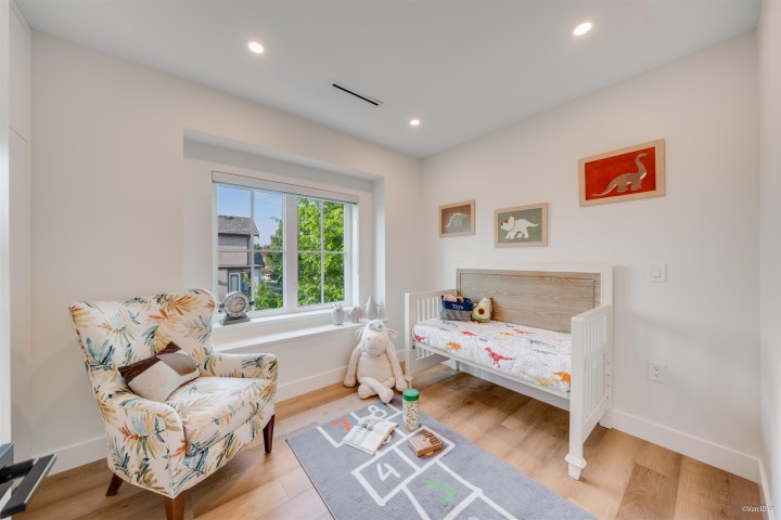 Photo 6 at 6709 Fleming Street, Knight, Vancouver East