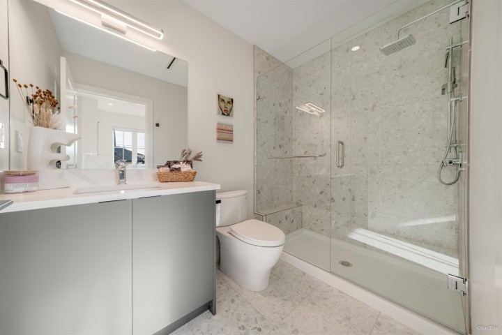 Photo 17 at 6709 Fleming Street, Knight, Vancouver East