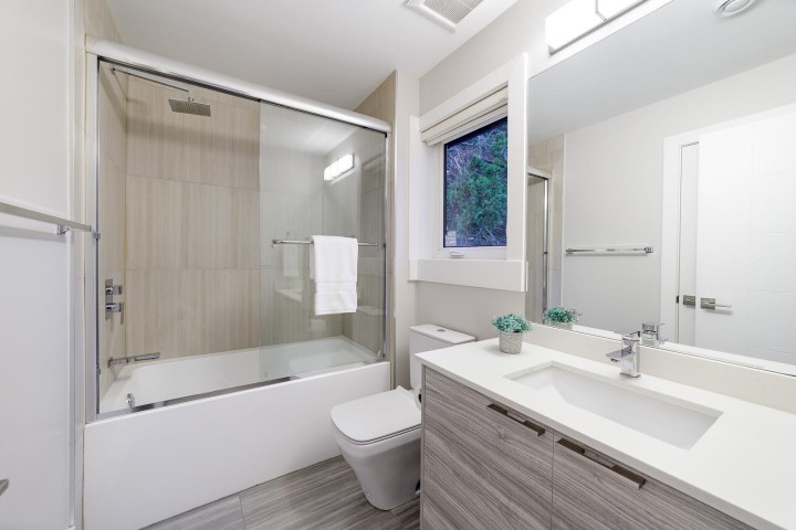 Photo 23 at 517 Granada Crescent, Upper Delbrook, North Vancouver