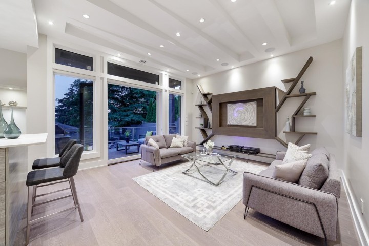 Photo 8 at 517 Granada Crescent, Upper Delbrook, North Vancouver