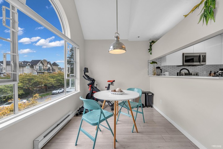 Photo 12 at 305 - 868 W 16th Avenue, Cambie, Vancouver West