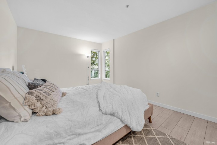 Photo 15 at 305 - 868 W 16th Avenue, Cambie, Vancouver West