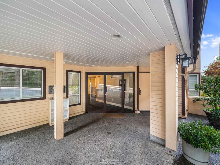 Photo 36 at 303 - 123 E 6th Street, Lower Lonsdale, North Vancouver